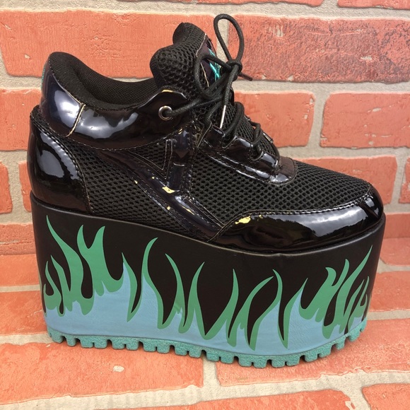YRU Shoes - QOSMO Lo Black Heat - Mesh Black w Blue Flame